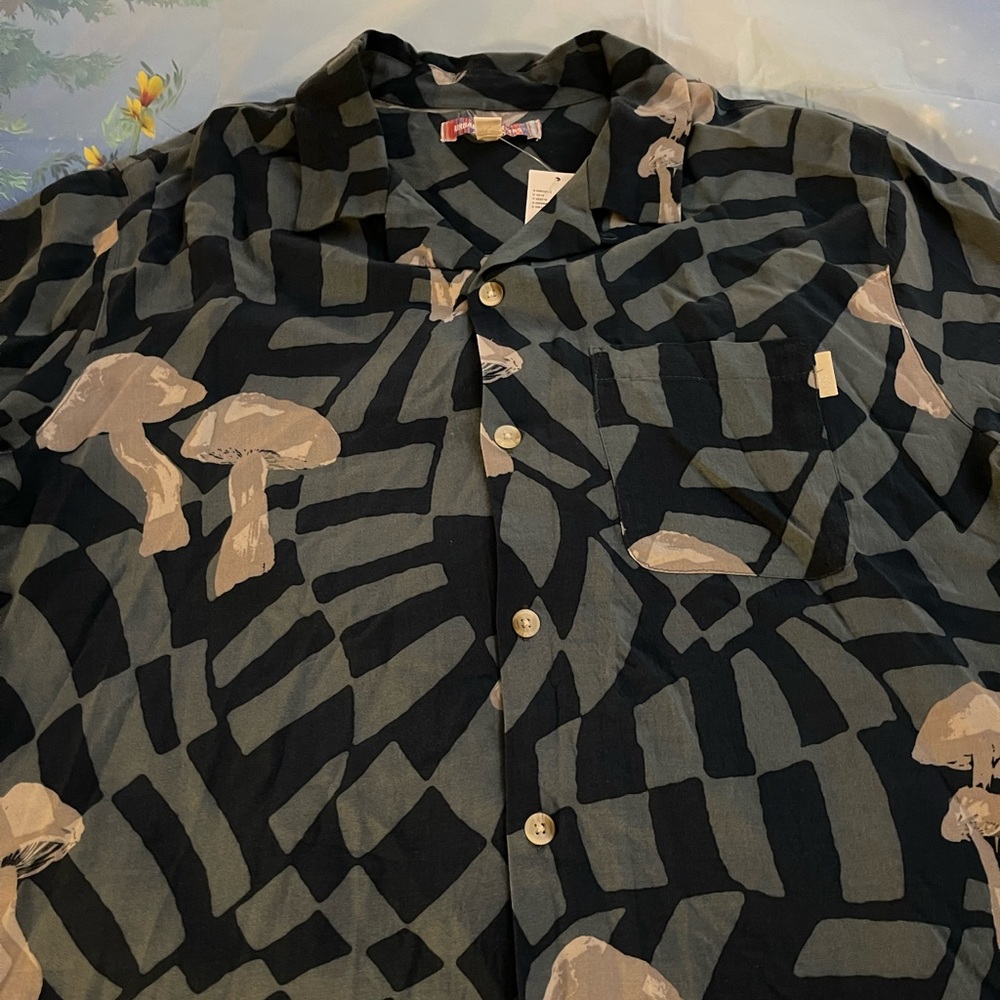 UO Warped Shroom Camp Shirt, Teal, S, M, L, and XL, NWT - Picture 6 of 11